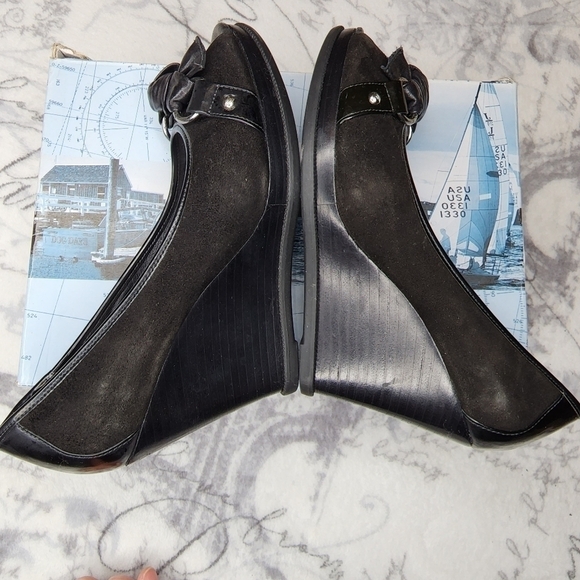 𝅺SPERRY | Black Suede Open Toe Boe Tie Wedges 7 - Picture 7 of 9